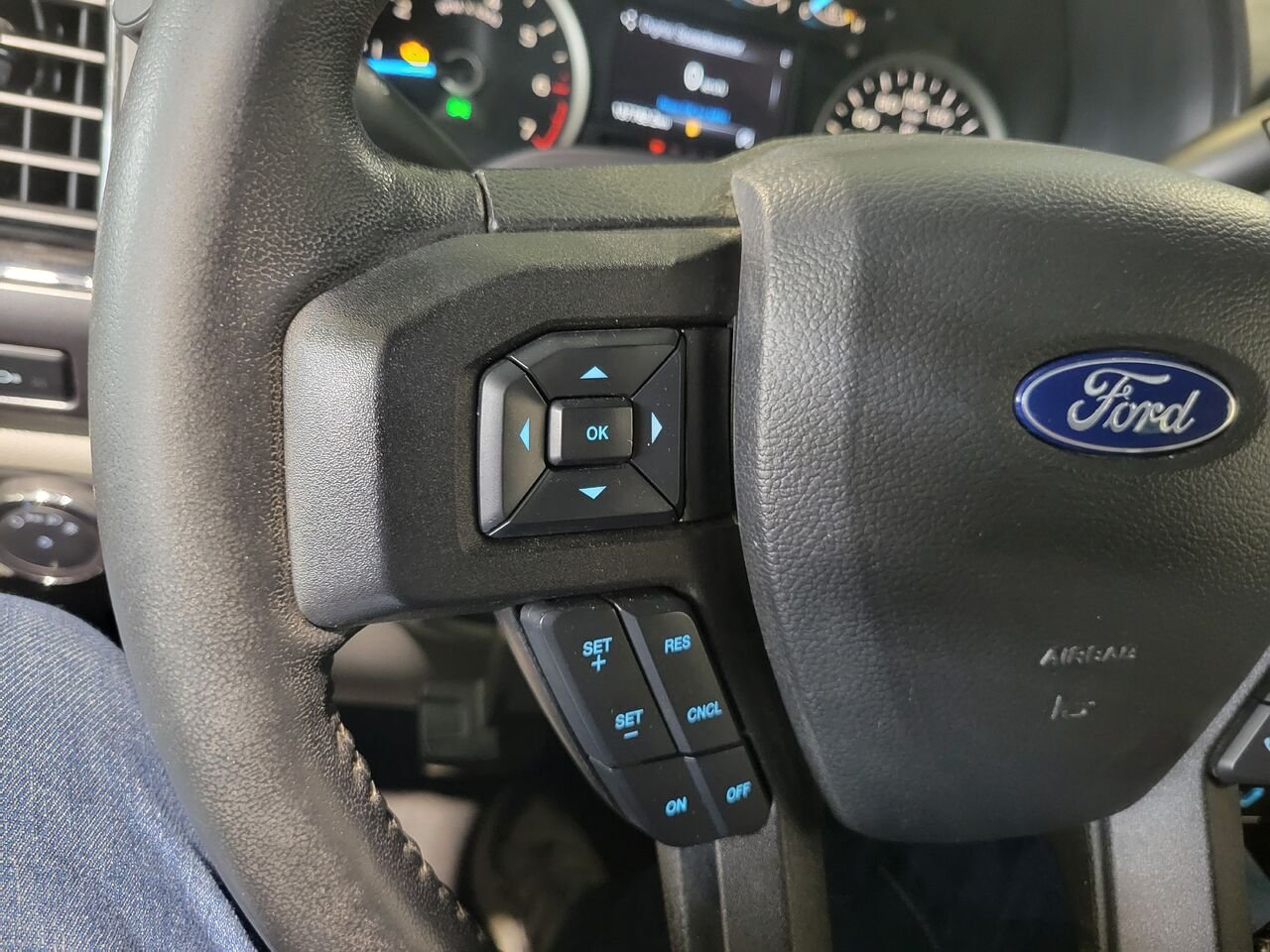 2018 Ford F-150 Black  - photo #16