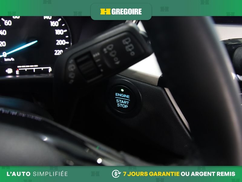 2022 Ford Escape Grey Laval - photo #15