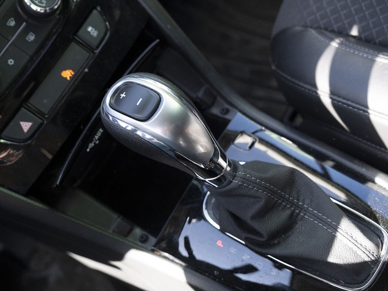 2022 Buick Encore White Gatineau - photo #13
