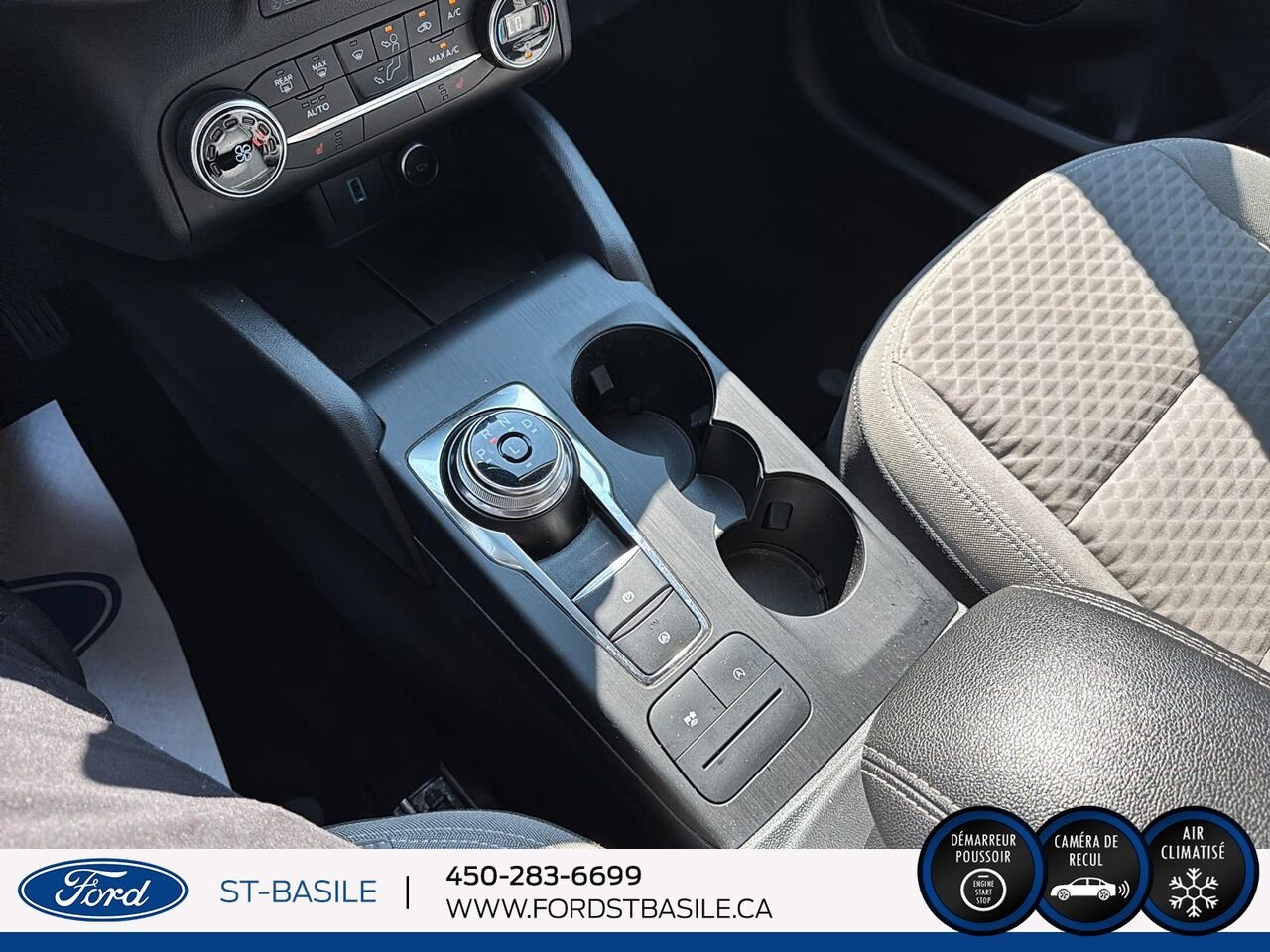 Ford Escape 2020 Bleu Saint-Basile-le-Grand - photo #24