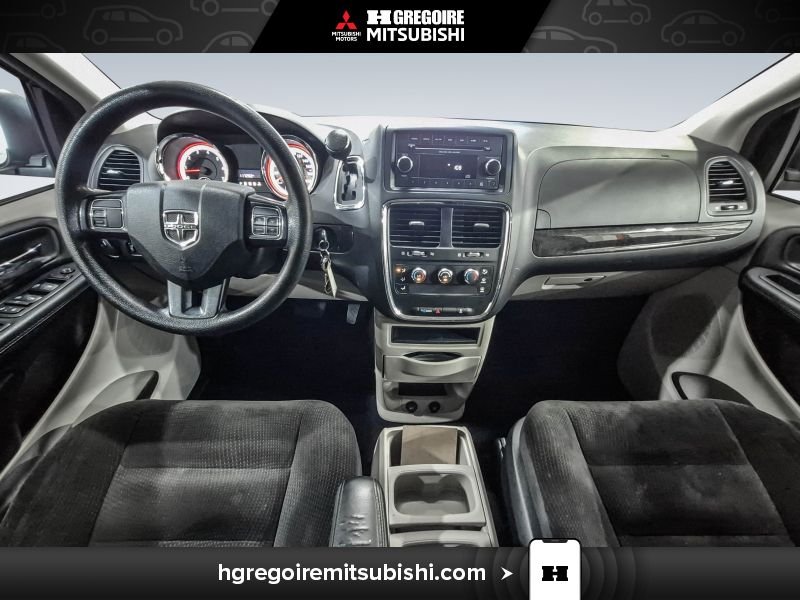 Dodge GR Caravan 2017 Brun Blainville - photo #22