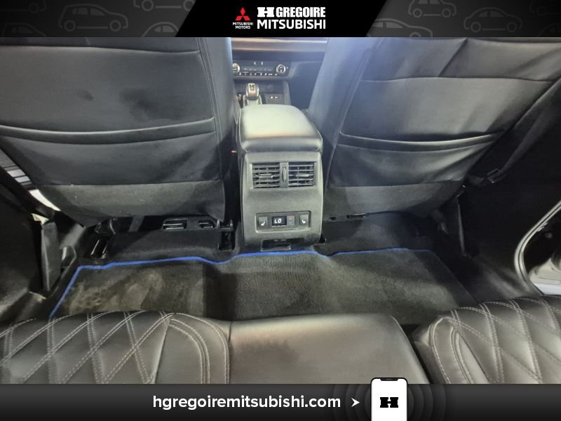 2023 Mitsubishi Outlander Plug-In Hybrid Black Saint-Eustache - photo #28