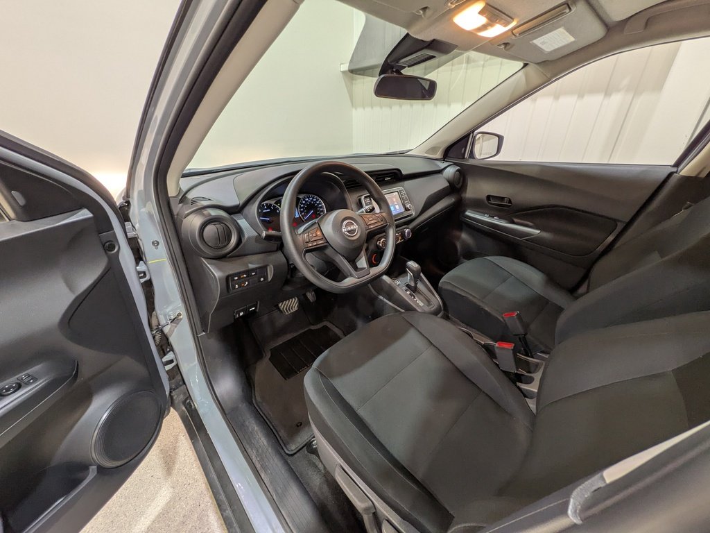 2024 Nissan Kicks S FWD Grey Val-David - photo #9