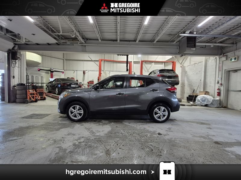 2019 Nissan Kicks 2019 Grey