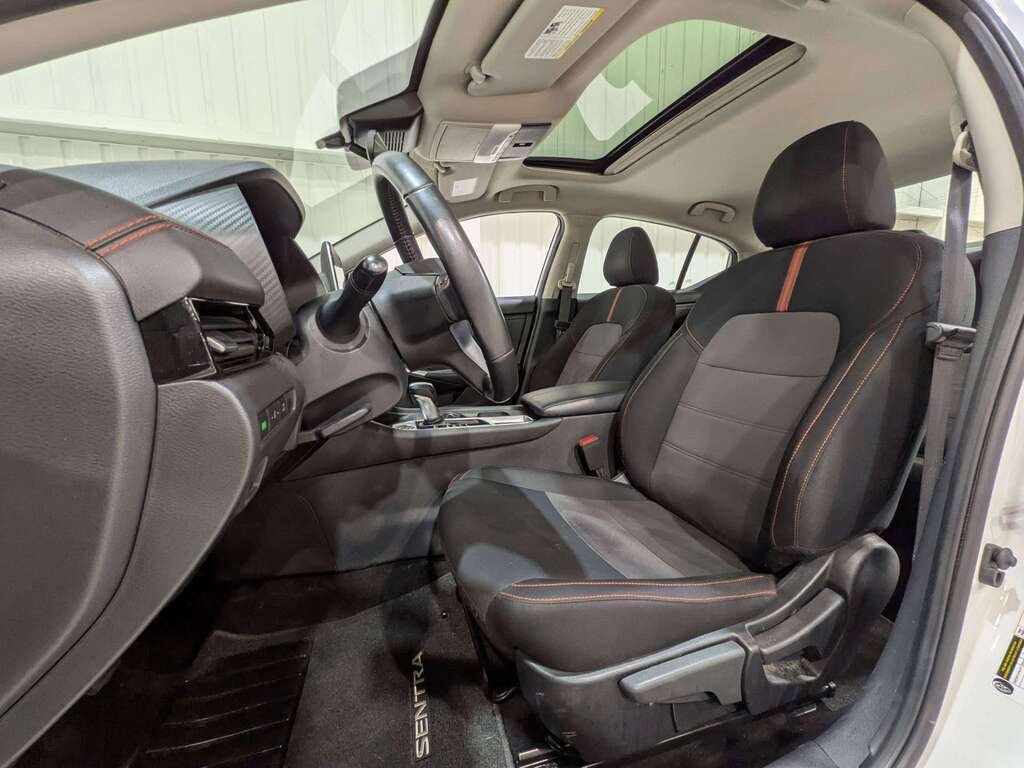 2024 Nissan Sentra SR Manual White Val-David - photo #1