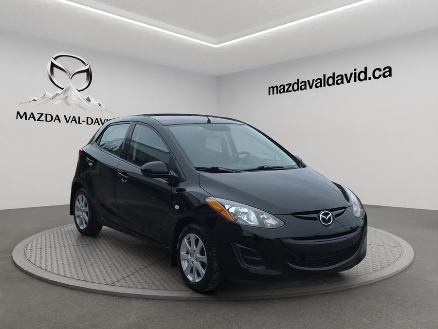 Mazda Mazda2 GX bicorps automatique 4 portes, VÉHICULE RECONSTRUIT 2011 Noir