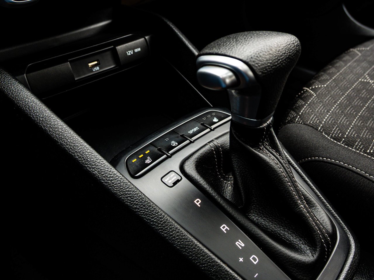 2021 Kia Rio 5-door LX+ IVT Blue Sherwood Park - photo #25