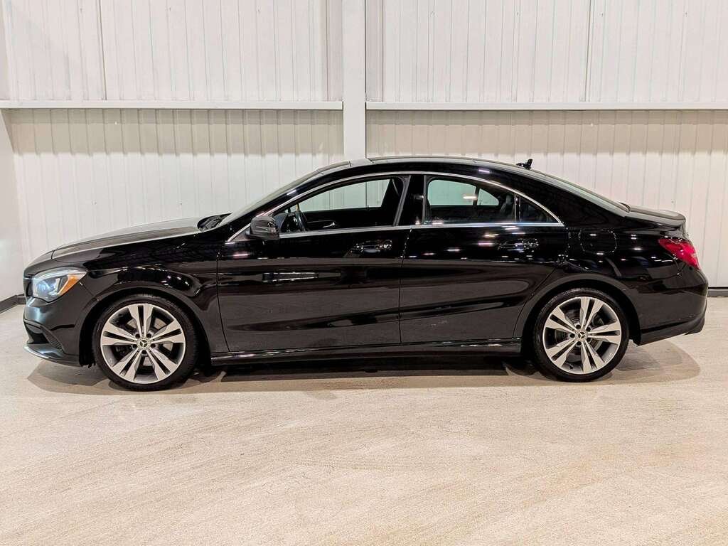 2019 Mercedes-Benz CLA CLA 250 4MATIC Coupe Black Val-David - photo #2