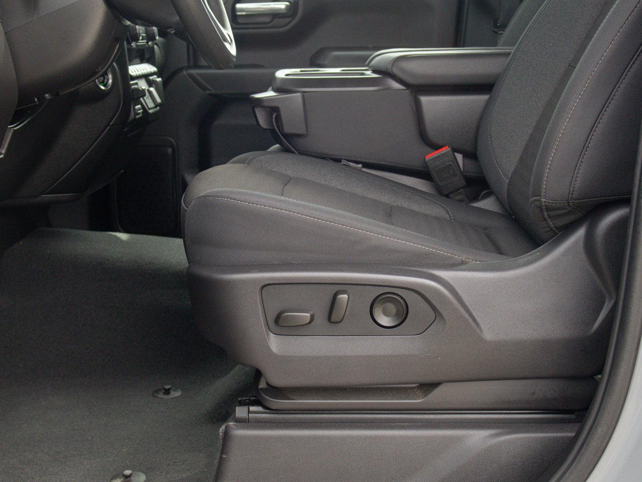 2024 Chevrolet Silverado 1500 4WD Crew Cab 147 Custom Trail Boss Grey Sherwood Park - photo #19