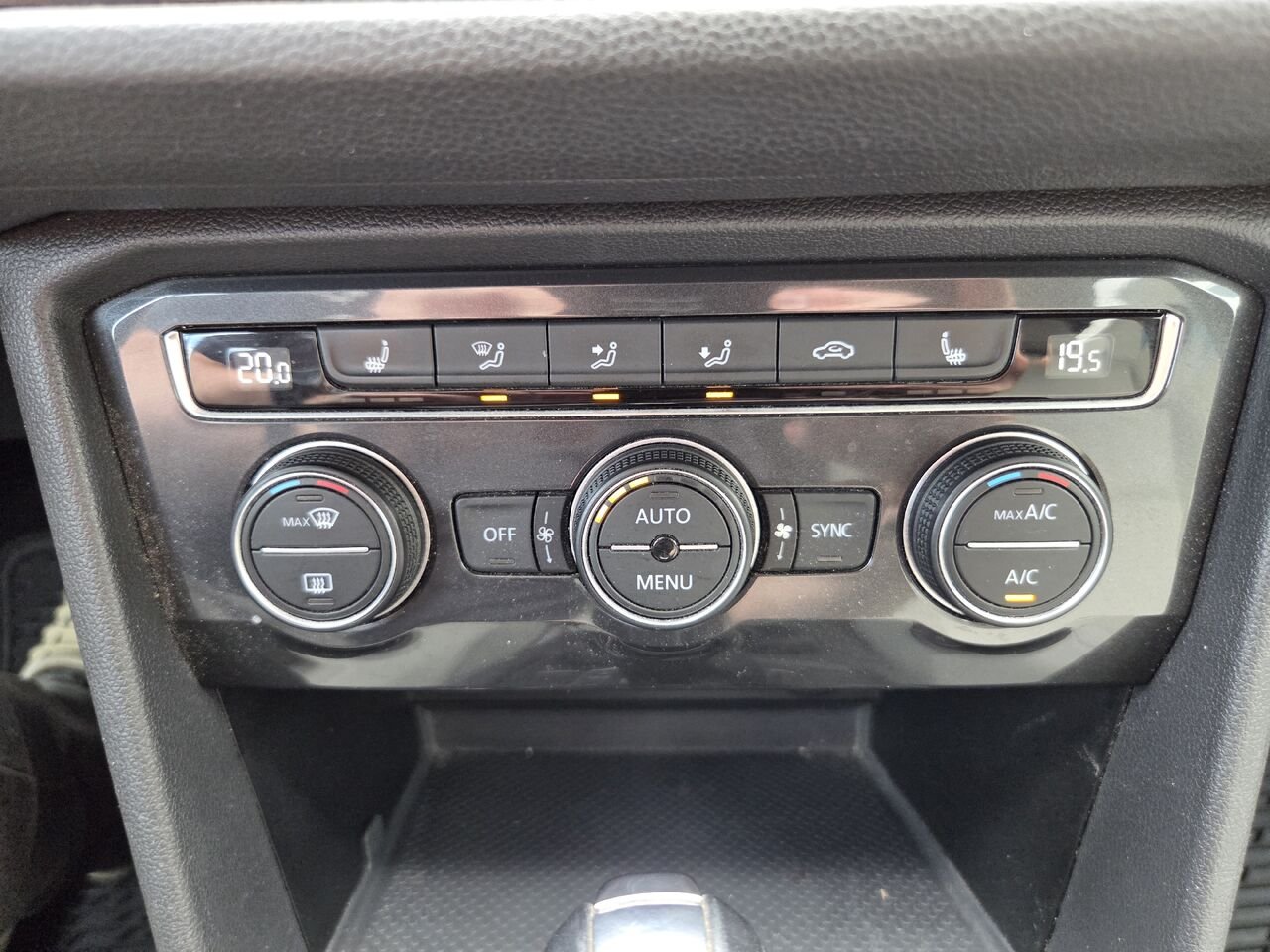 2019 VOLKSWAGEN TIGUAN Black Amos - photo #20