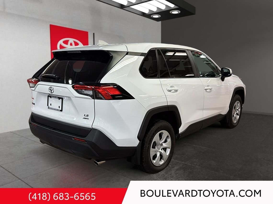 Toyota RAV4 531707-82 | LE, AWD 2024 blanc Québec - photo #10