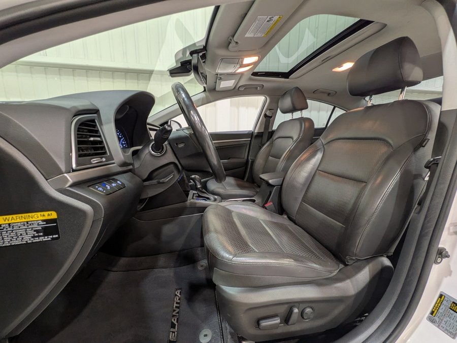 2018 Hyundai Elantra White