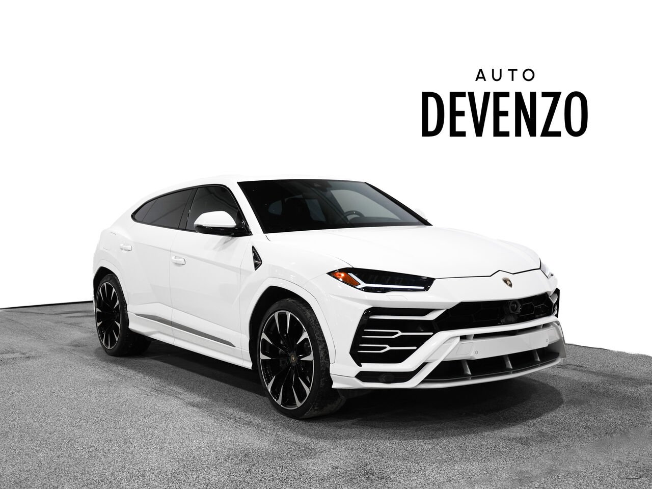 Lamborghini Urus 2022 Blanc Saint-Eustache - photo #0