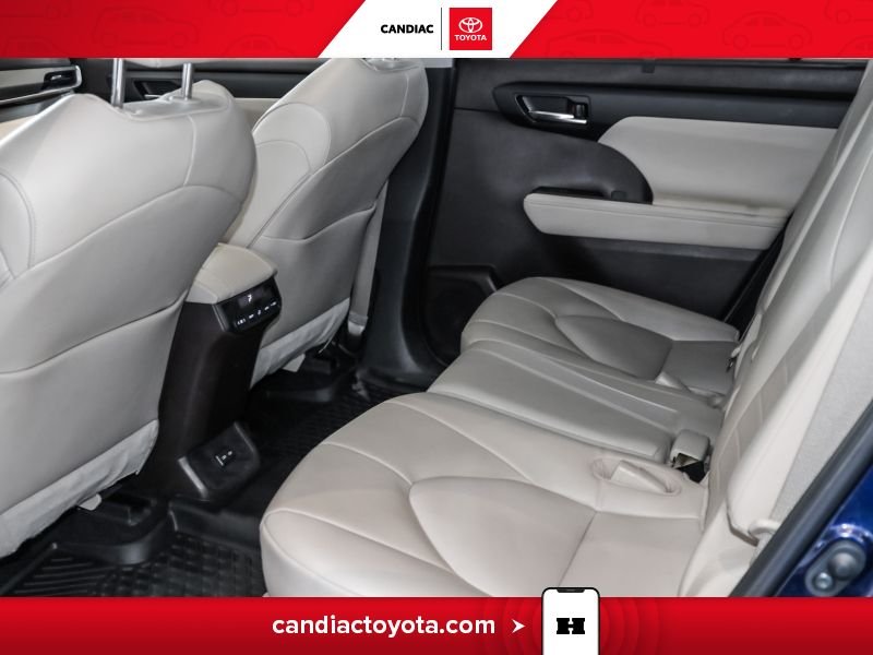 Toyota Highlander 2022 Bleu Blainville - photo #31