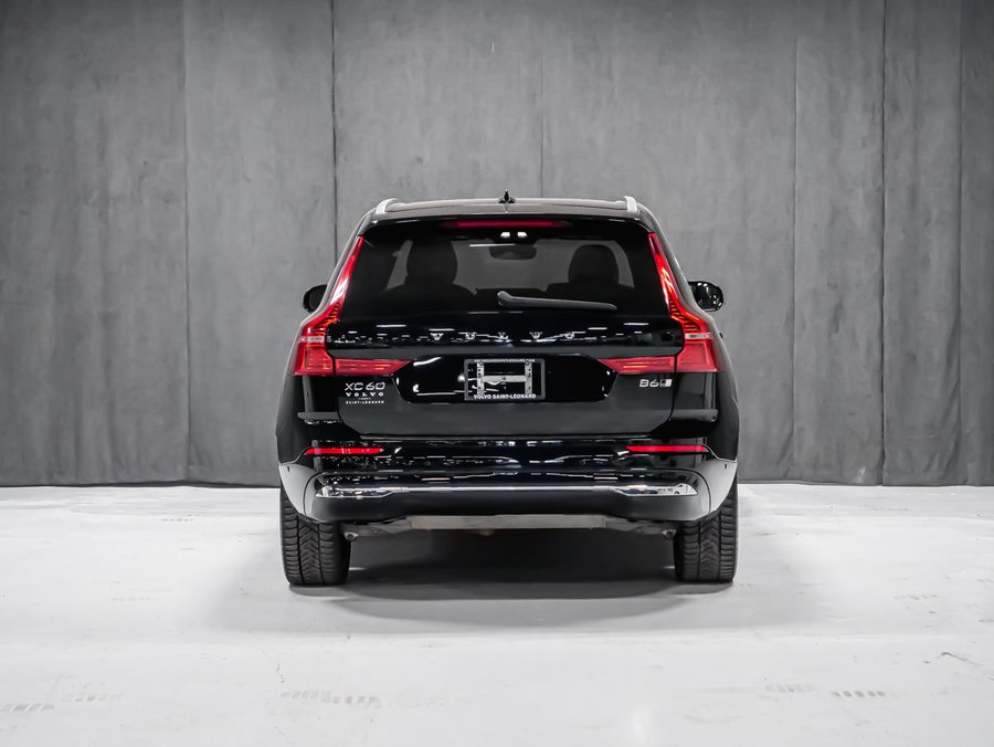 2023 Volvo XC60 B6 AWD ULTIMATE BRIGHT THEME Black