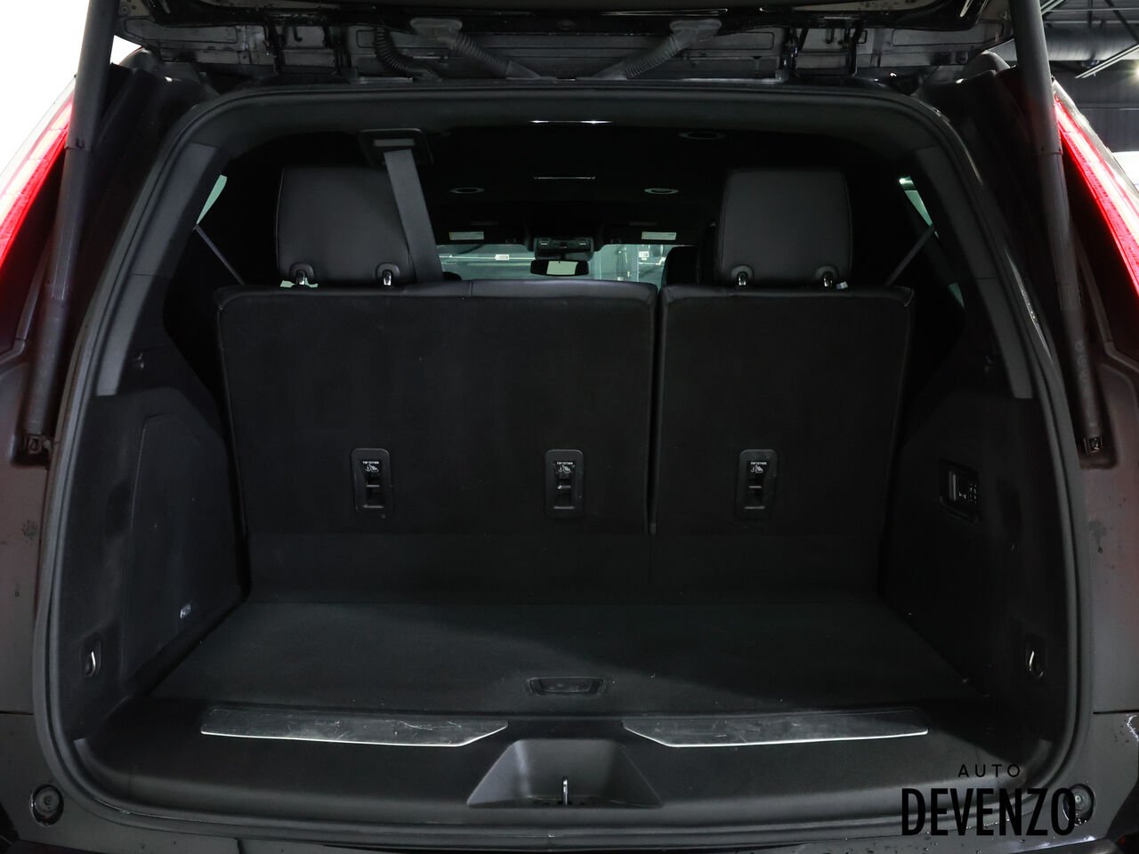 2022 Cadillac Escalade Black Saint-Eustache - photo #24
