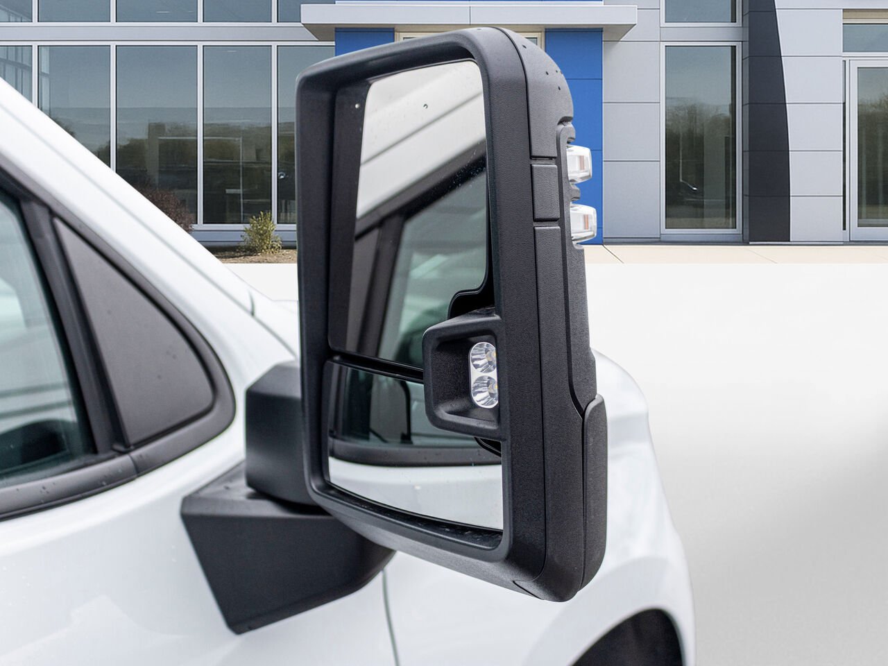 Chevrolet Silverado 1500 LT Trail Boss cabine multiplace 4RM 157 po 2024 Blanc Châteauguay - photo #32