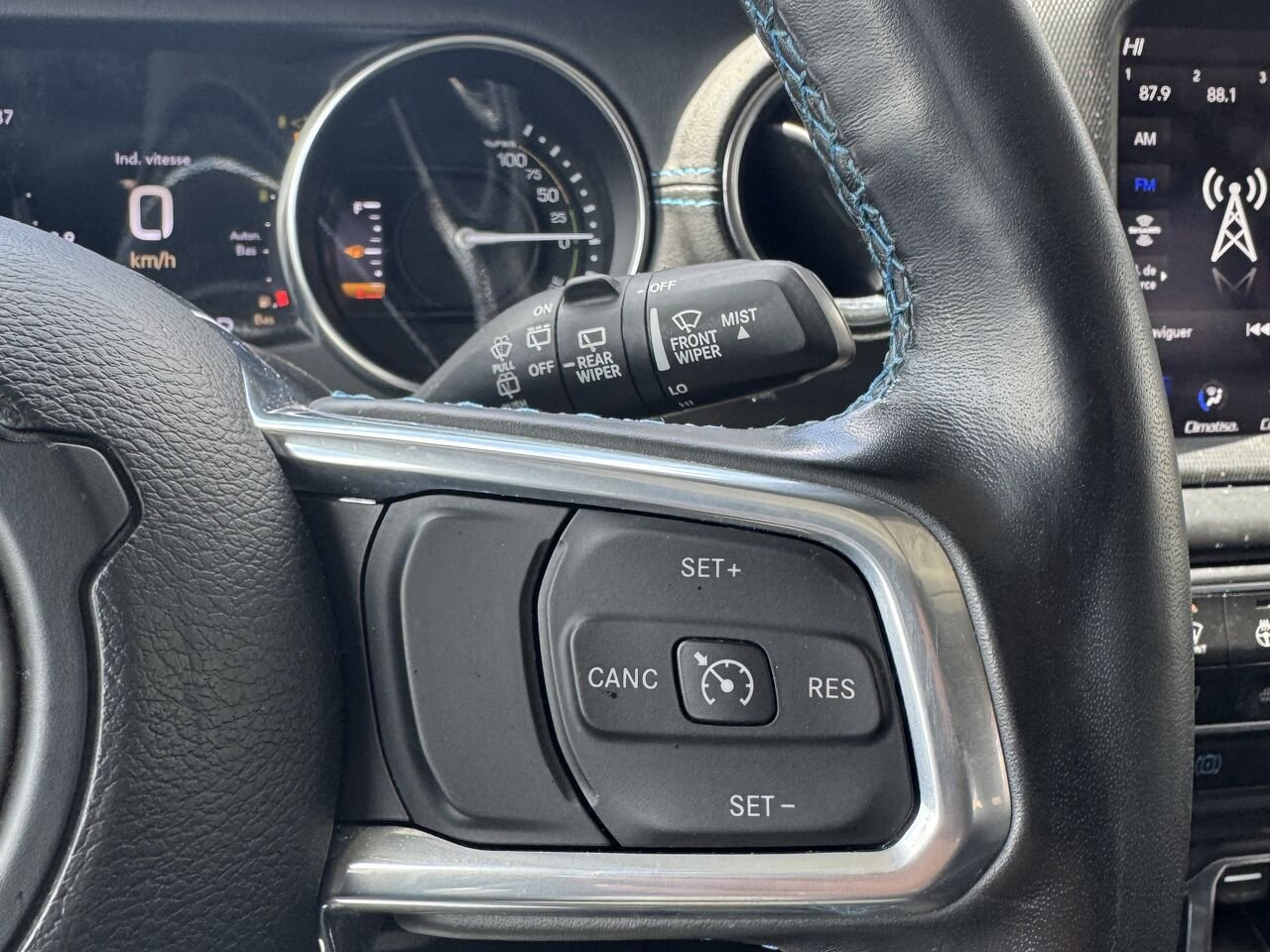 2022 Jeep Wrangler 4xe RUBICON Silver Granby - photo #16