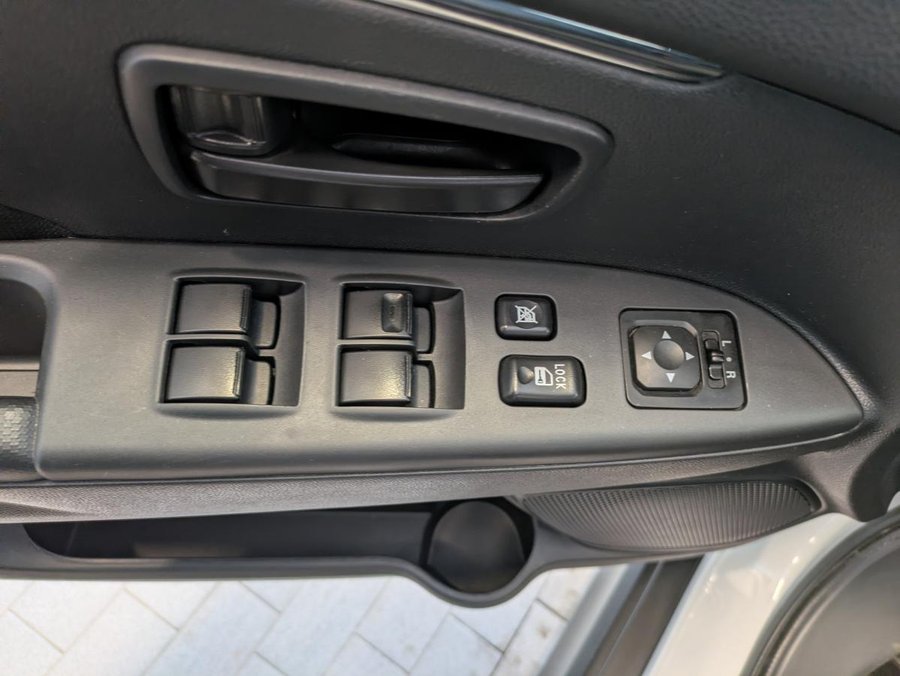 2023 Mitsubishi RVR ES TA White