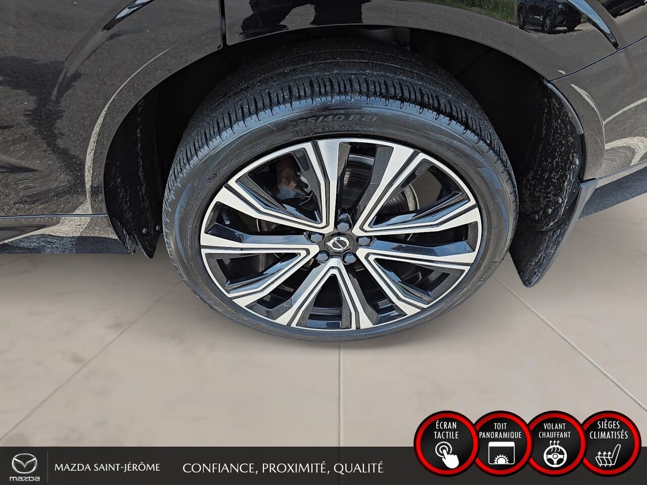 2022 Volvo XC60 Recharge T8 R-Design hybride rechargeable | POLESTAR | TOIT PANORAMIQUE | AWD | CUIR | Black Saint-Jérôme - photo #11
