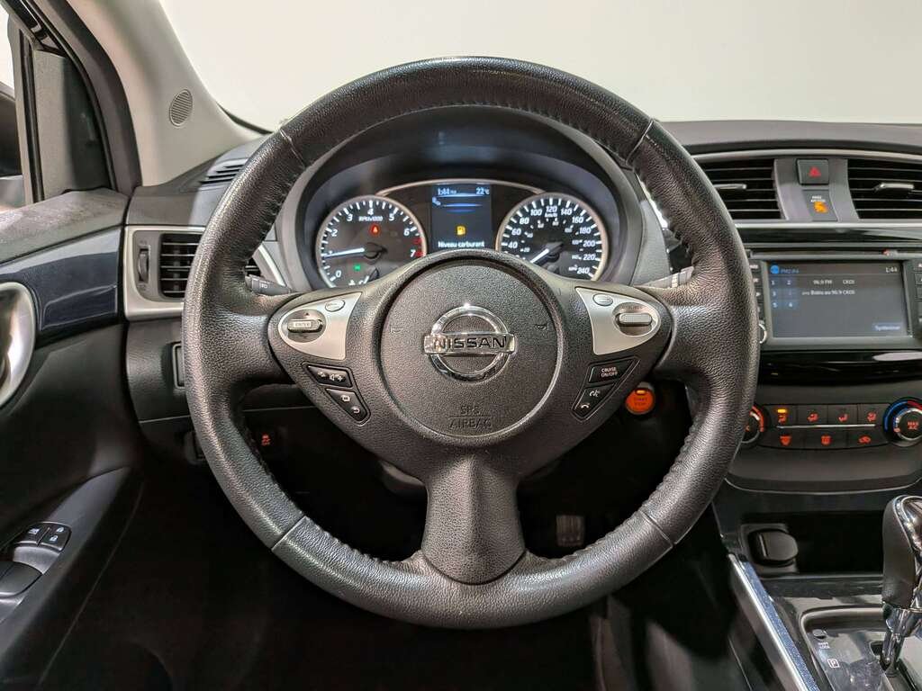 Nissan Sentra 4dr Sdn CVT SR Turbo 2017 Noir Val-David - photo #13