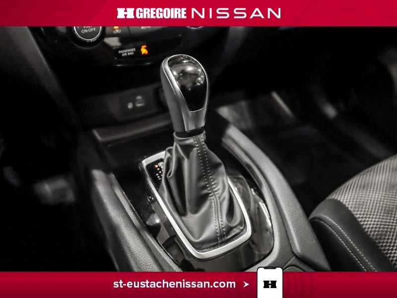 Nissan Qashqai 2019 Rouge Laval - photo #22
