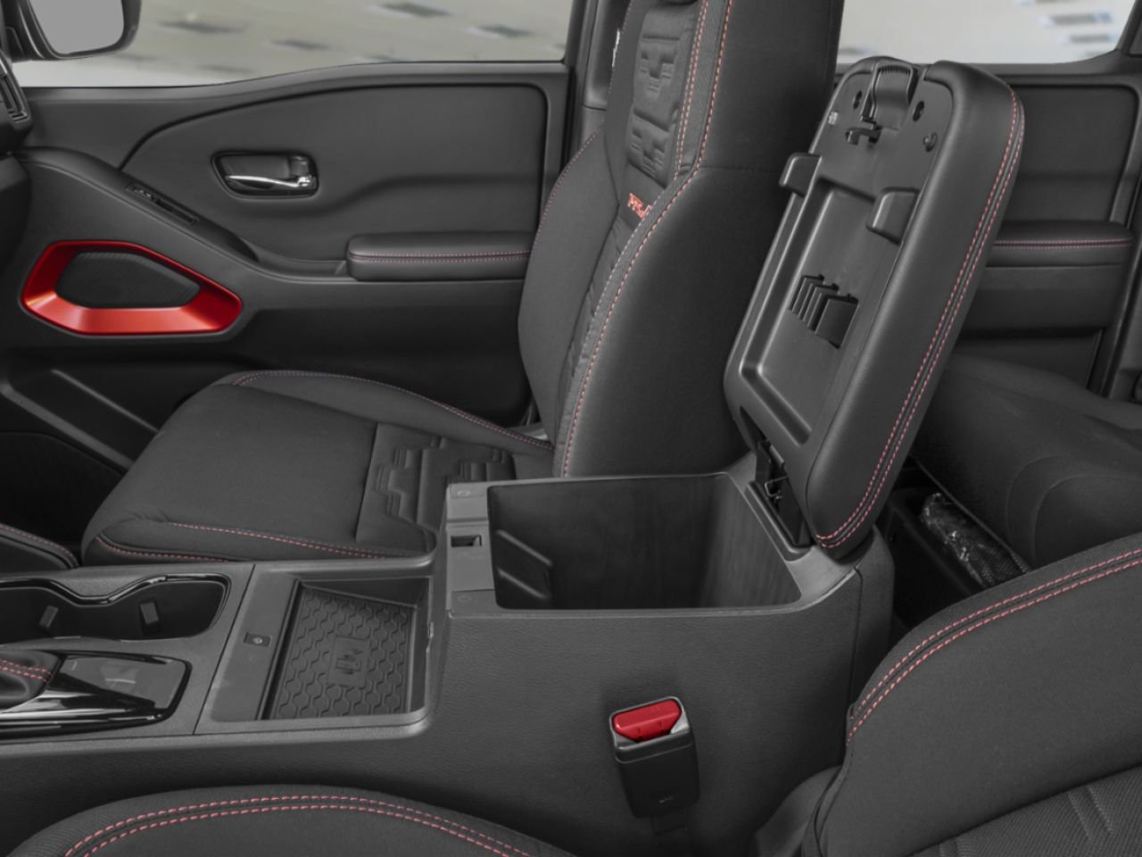 Nissan Frontier 2026 Super noir Saint-Basile-le-Grand - photo #9