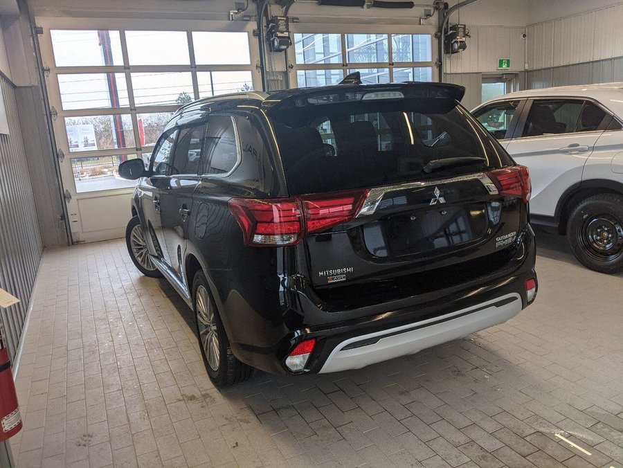2019 Mitsubishi Outlander Plug-In Hybrid Le Awd Black