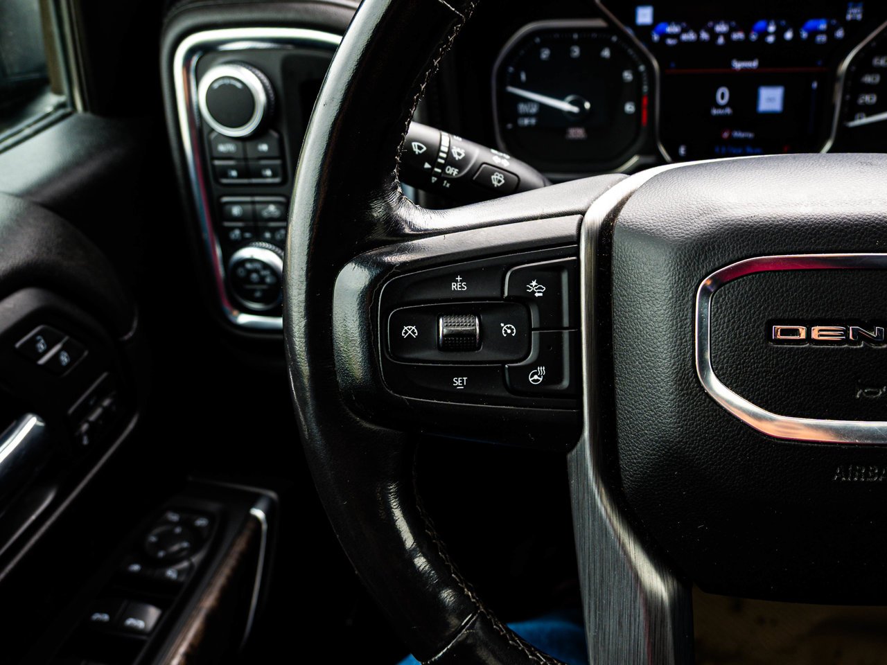 2019 GMC Sierra 1500 4WD Crew Cab 147 Denali Grey Sherwood Park - photo #22