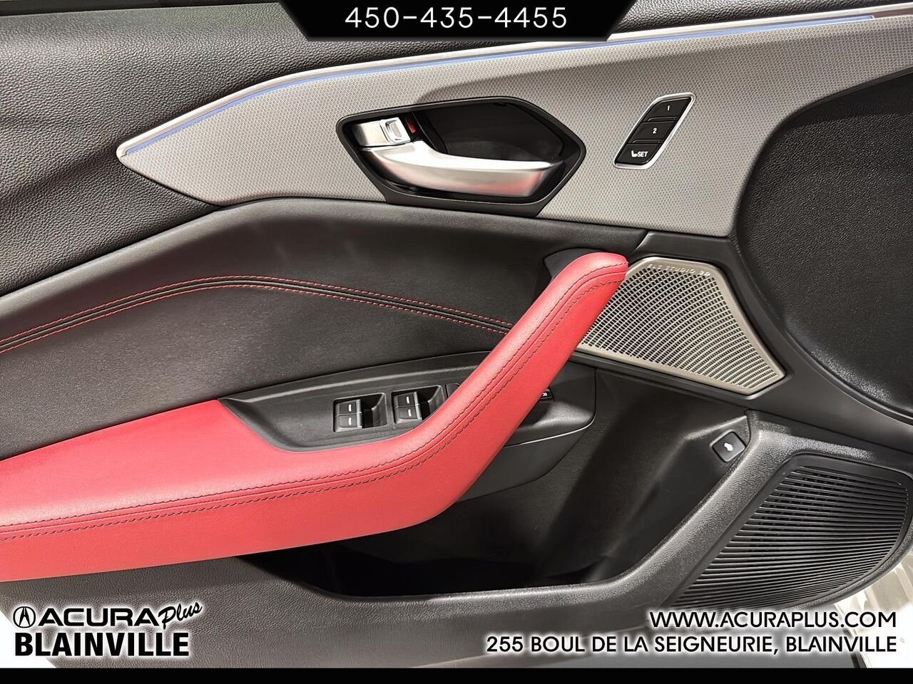 2025 Acura TLX White Blainville - photo #10