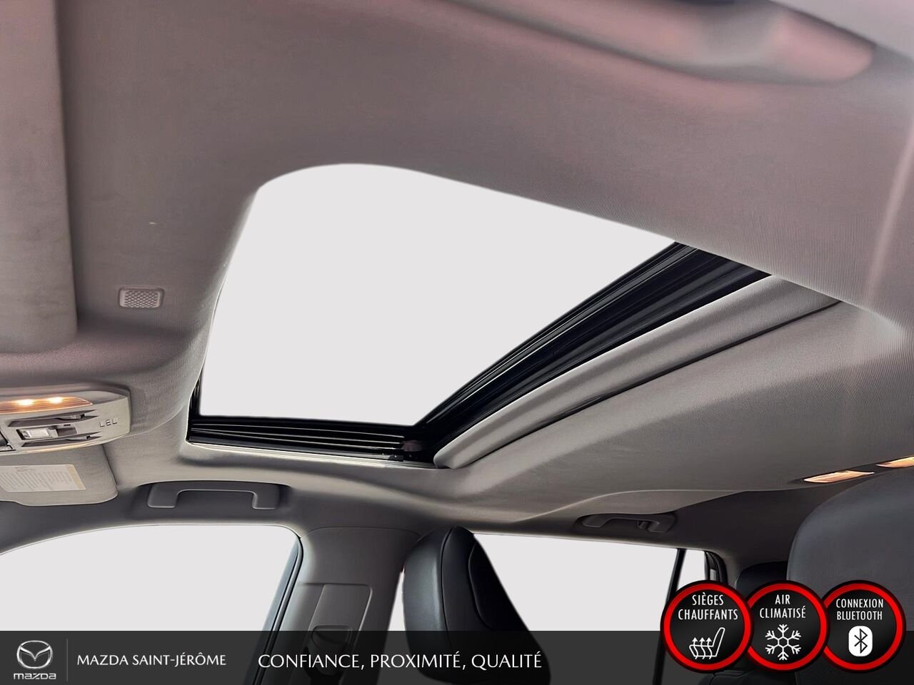 2022 Toyota Highlander XLE | TOIT OUVRANT | CUIR | AWD | Silver Saint-Jérôme - photo #18