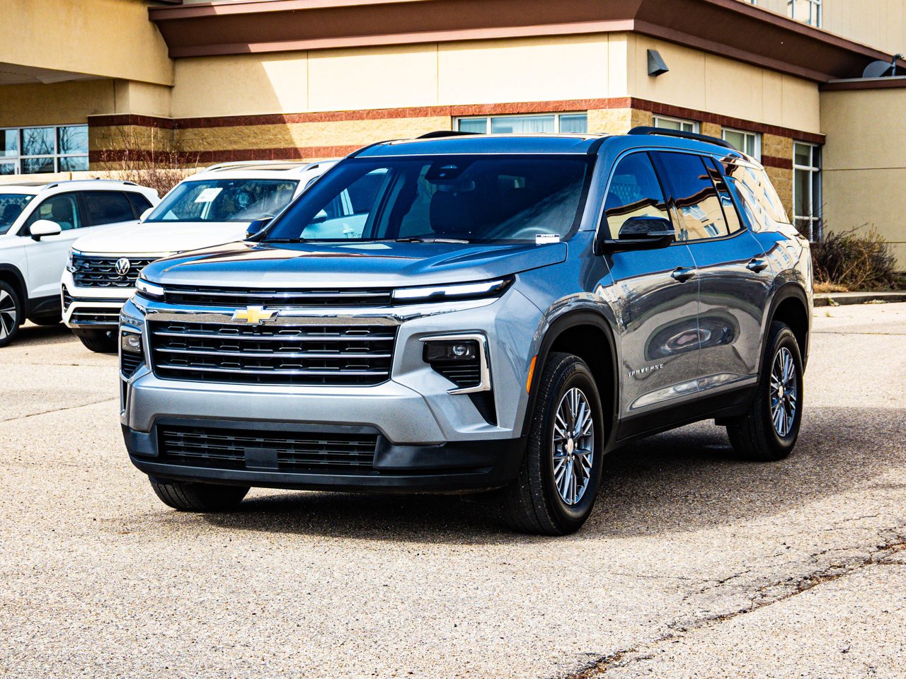 2026 Chevrolet Traverse AWD 4dr LT Grey Sherwood Park - photo #3
