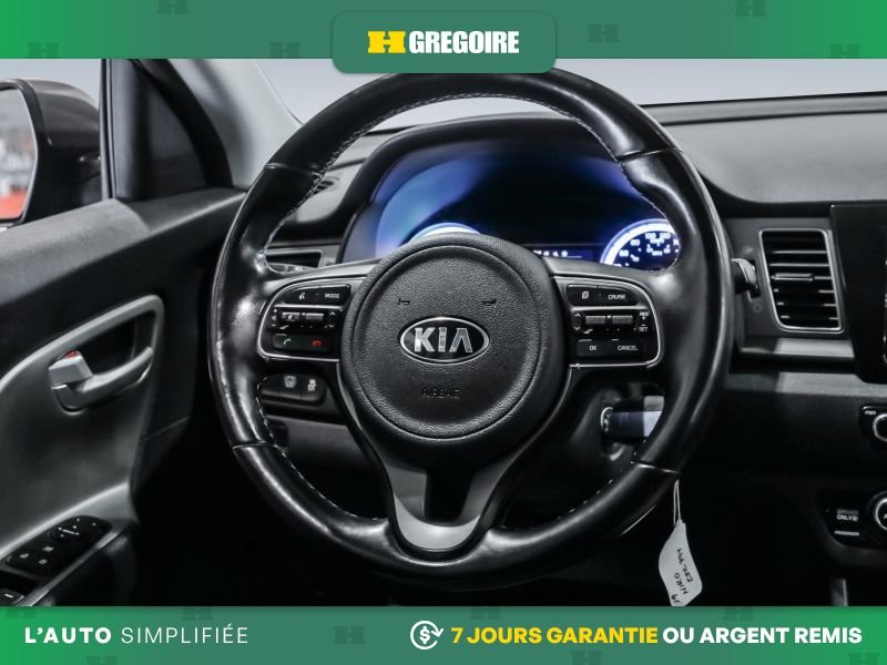 2019 Kia Niro Grey Blainville - photo #17