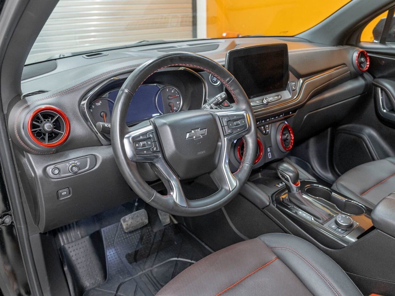 Chevrolet Blazer RS AWD *TOIT NAV CUIR SIÈGES CHAUF BOSE HAYON ELEC 2025 Noir Saint-Jérôme - photo #1