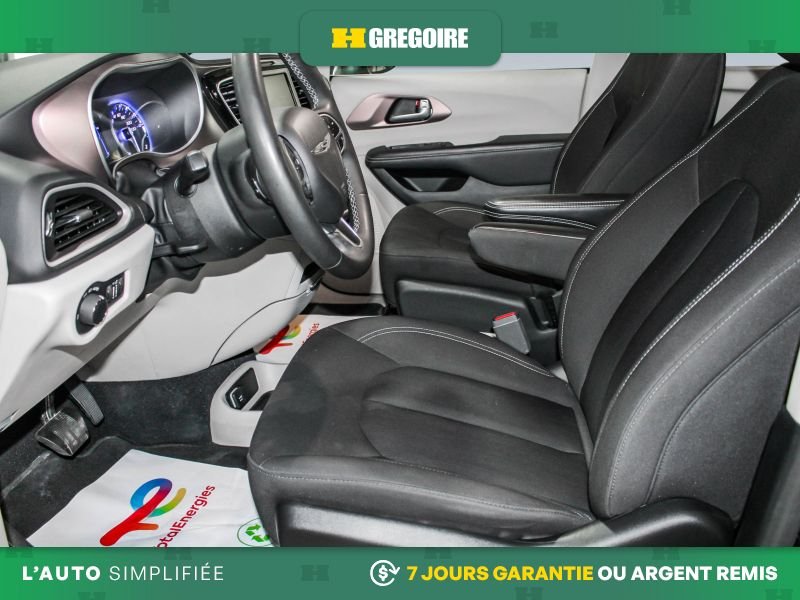 2024 Chrysler Grand Caravan Black Saint-Eustache - photo #16