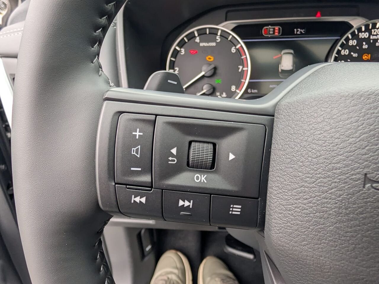 2026 NISSAN Rogue ROGUE SV TOIT OUVRANT Gun Metallic Châteauguay - photo #18