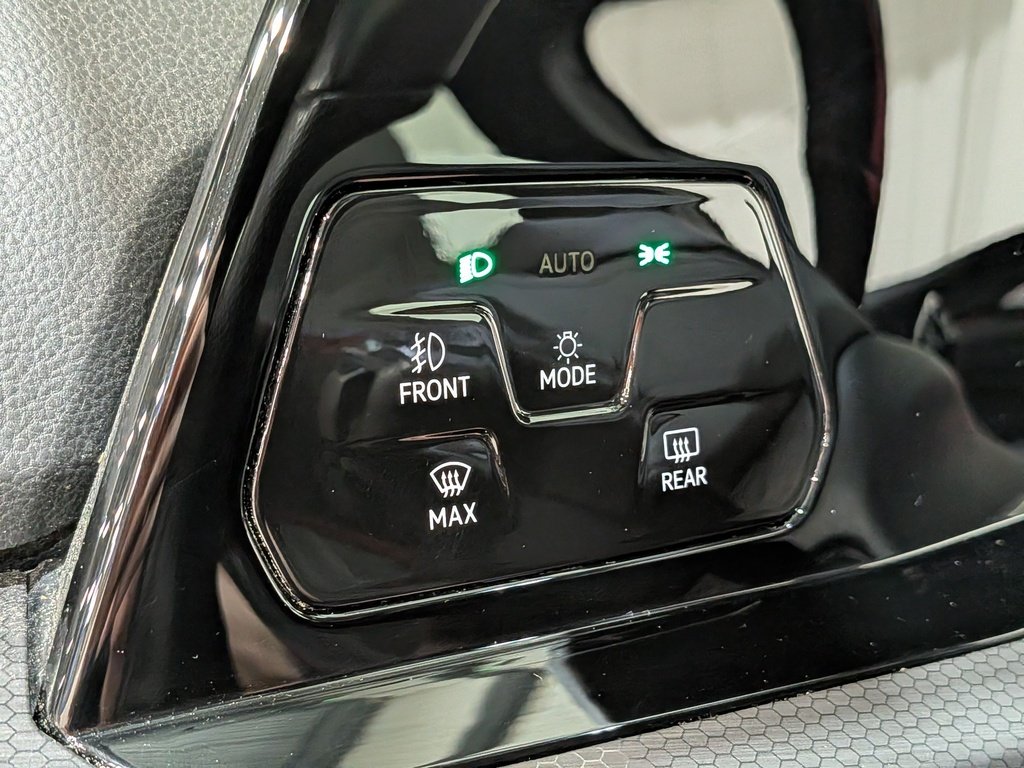 2023 Volkswagen Golf GTI Performance Auto Black Val-David - photo #33