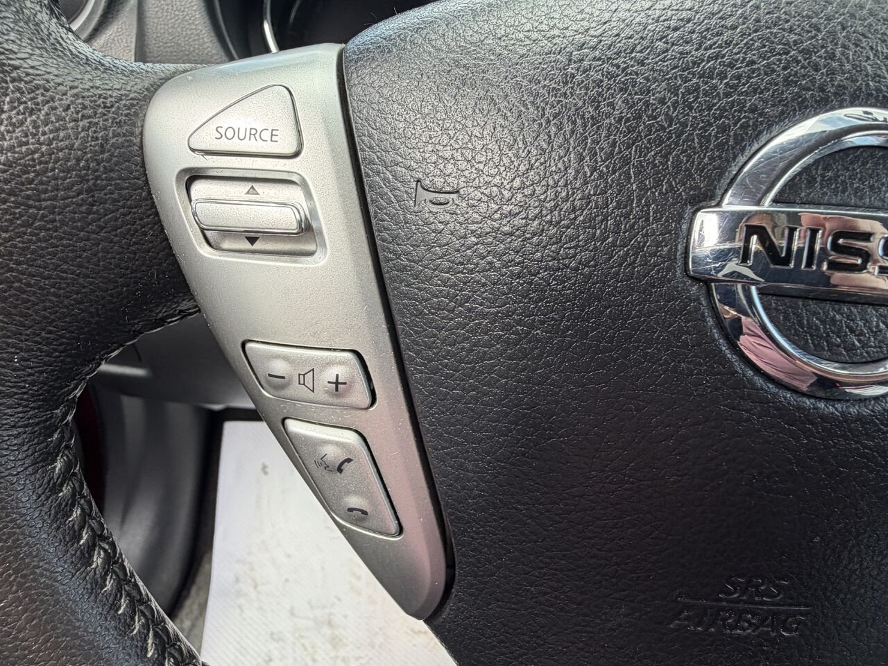 2014 Nissan Versa Note Red Ste-Marie - photo #11