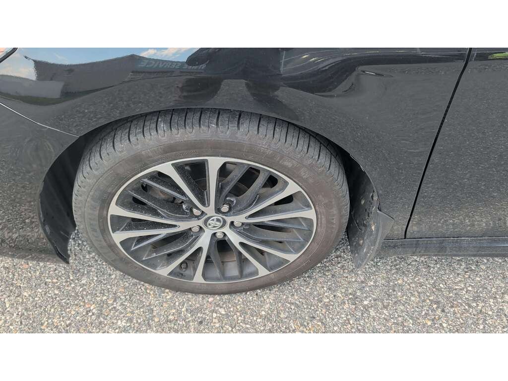 Toyota Camry 2019 Noir Gatineau - photo #9