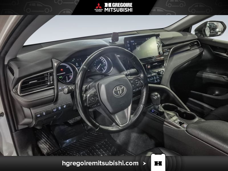 2021 Toyota Camry White Laval - photo #15