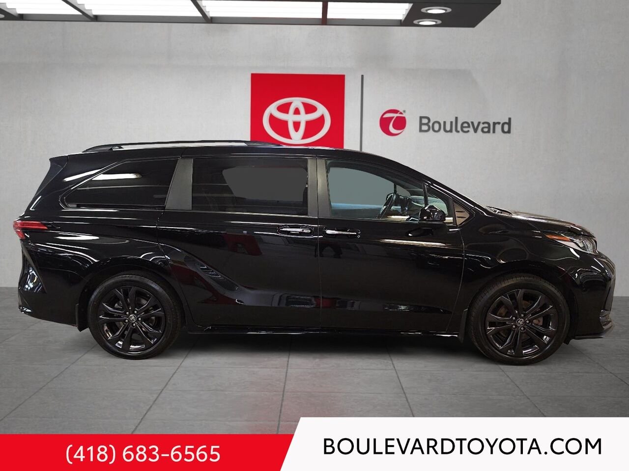 Toyota Sienna 99684A-77 | XSE, 7 places 2025 Noir Québec - photo #2