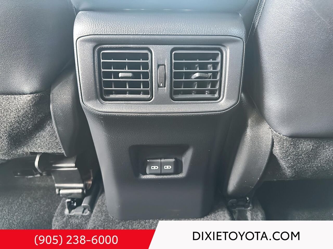 2024 Toyota RAV4 TRAIL AWD / HEATED SEATS / LEATHER SURFACE / MOONROOF / ALLOY WHEELS / CARPLAY AND ANDROID AUTO Black Mississauga - photo #19