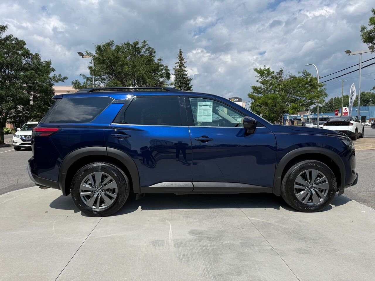 2024 Nissan Pathfinder Blue Châteauguay - photo #3