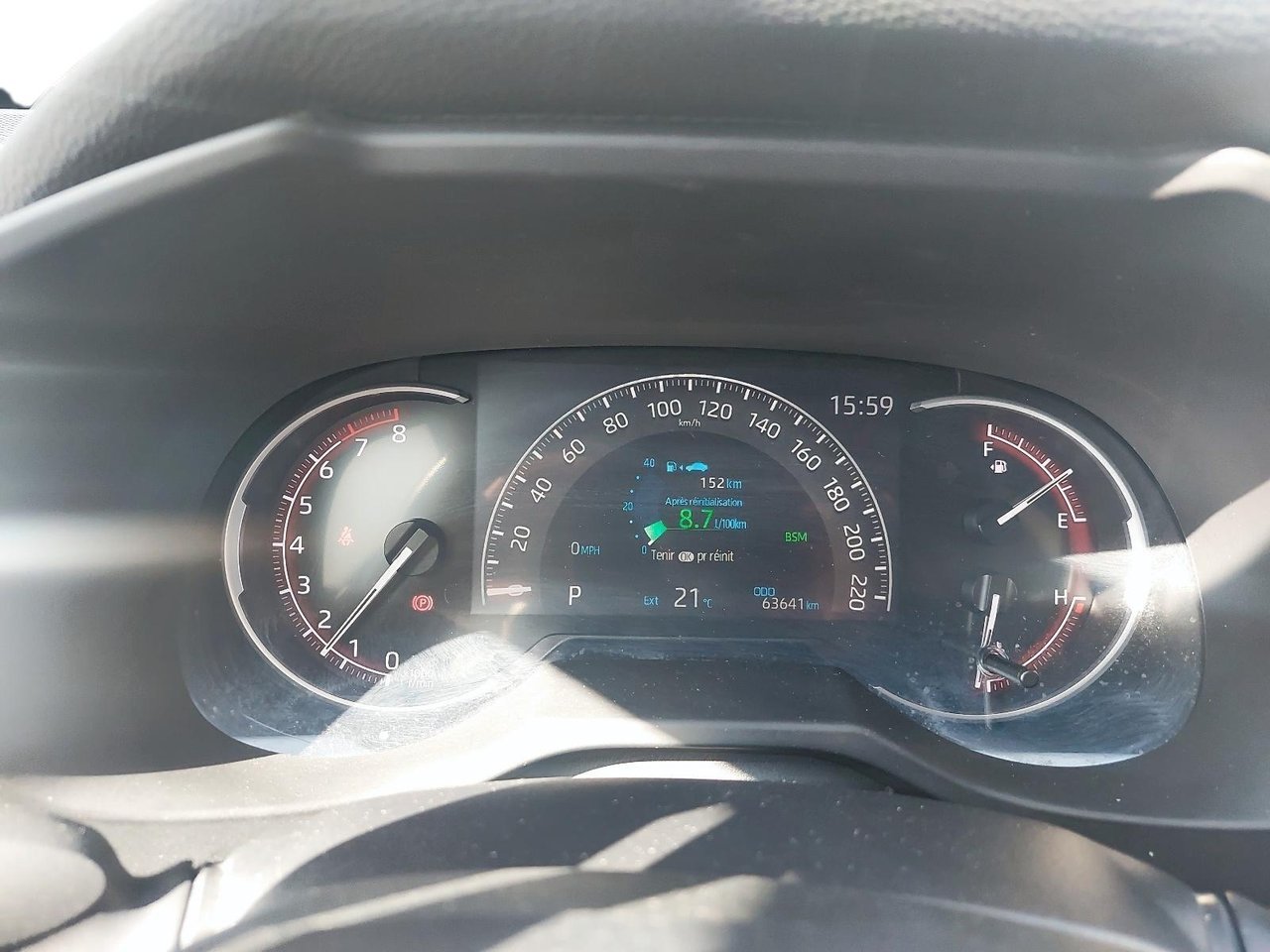 2022 Toyota RAV4 VIN 2T3J1RFV8NW279709 White Chicoutimi - photo #13