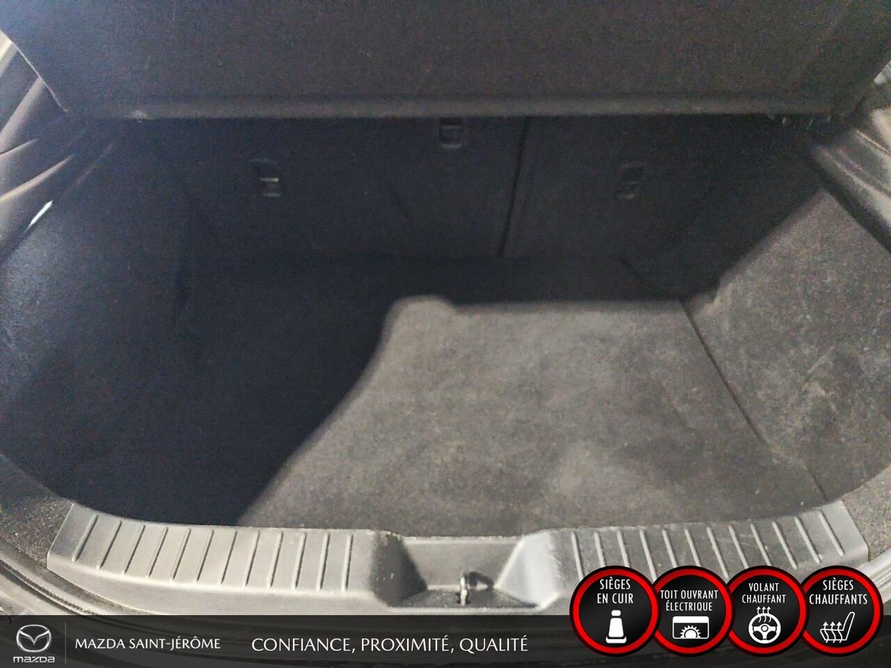 Mazda Mazda3 Sport 2022 Gris Saint-Jérôme - photo #23
