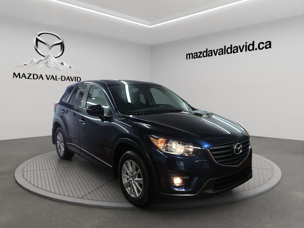 2016 Mazda CX-5 Traction intégrale, 4 portes, boîte automatique, GS, Toit ouvrant, commande audio au volant, Blue Val-David - photo #4