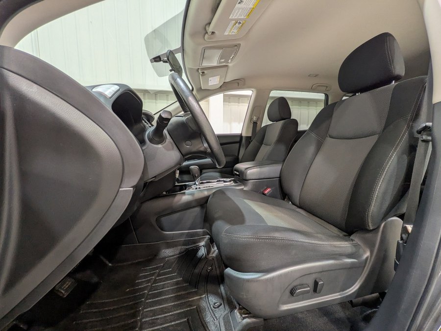 Nissan Pathfinder 4x4 SV Tech 2020 Gris