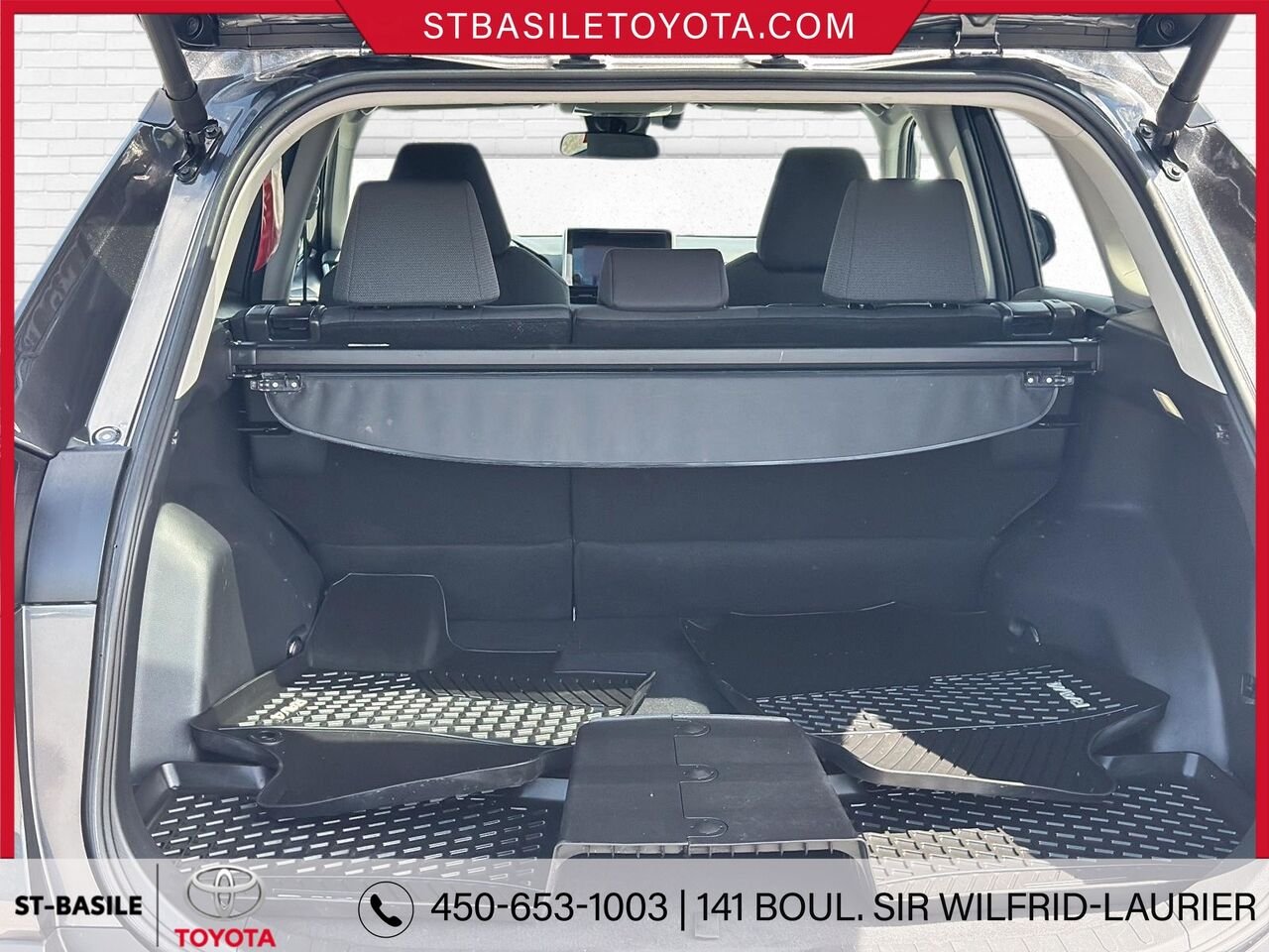 TOYOTA RAV4 2025 Gris magnétique métallisé Saint-Basile-le-Grand - photo #8
