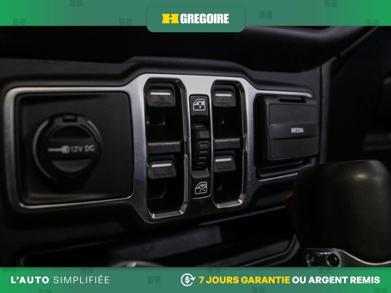 2021 Jeep Wrangler White Laval - photo #11