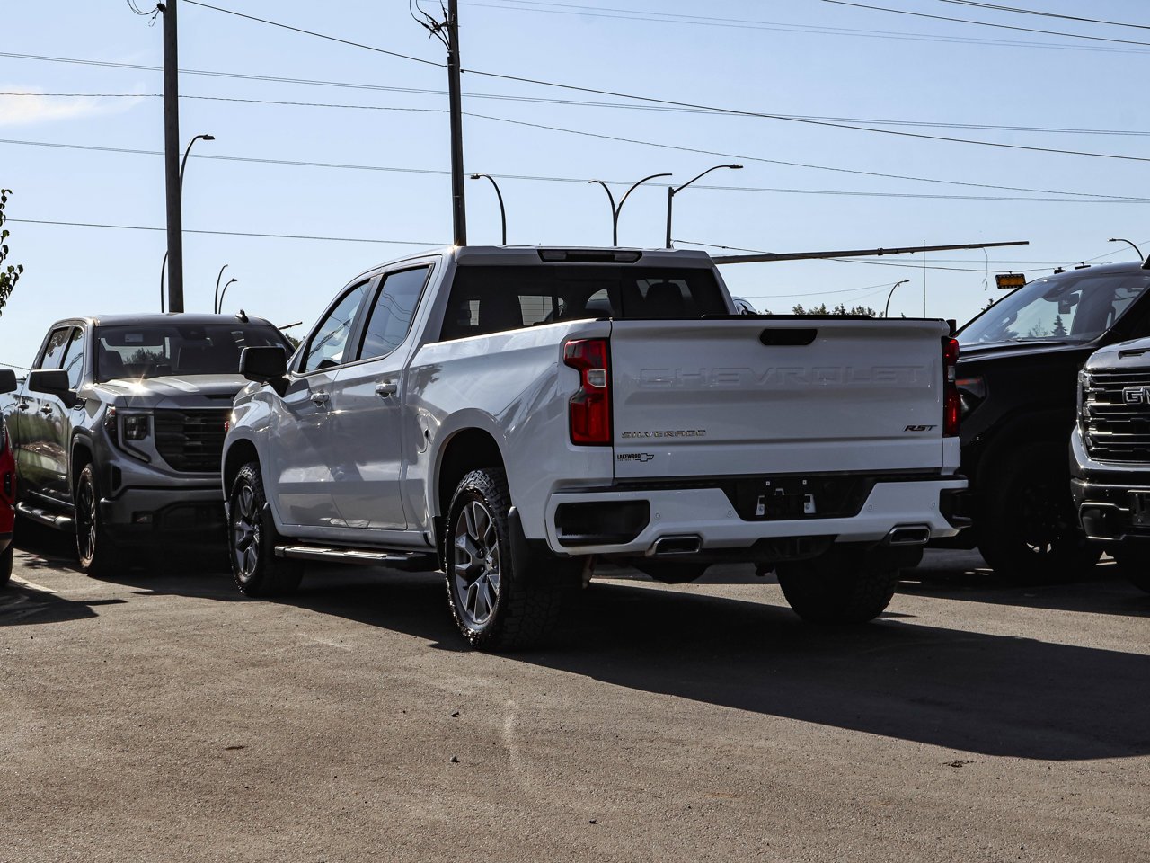 2024 Chevrolet Silverado 1500 4WD Crew Cab 147 RST White Sherwood Park - photo #5